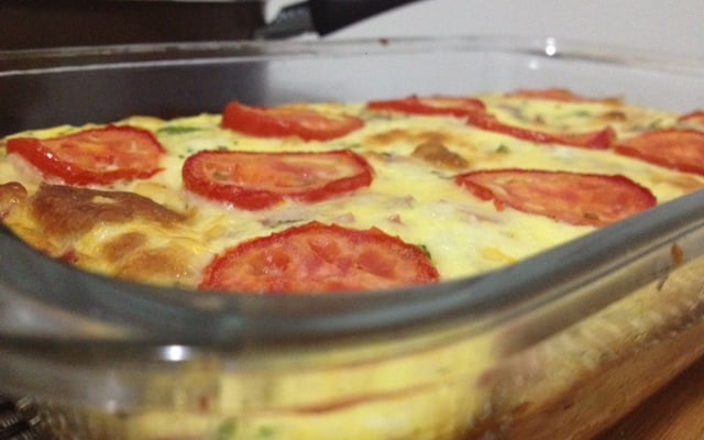 Omelete de forno com batata inglesa