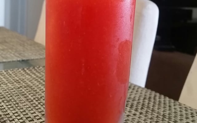 Suco de morango com limão