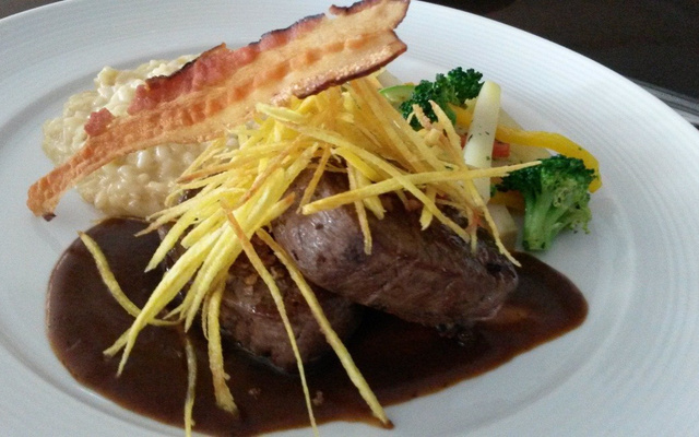 Tornedor de filé-mignon com bacon