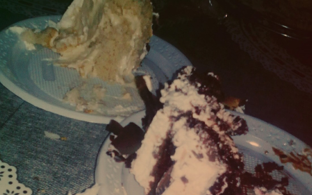 Bolo de nozes com pasta americana