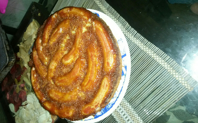 Bolo de banana caramelizada