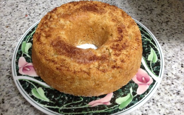 Bolo de maçã molhadinho sem ovos