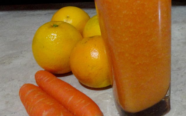Receita de suco de laranja e cenoura