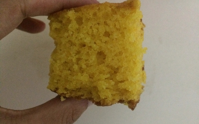 Bolo de cenoura e laranja