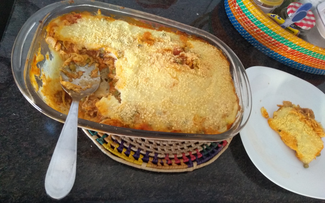 Torta de frango com massa de sobras de arroz