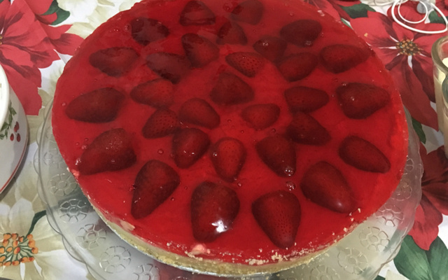 Torta de morango simples