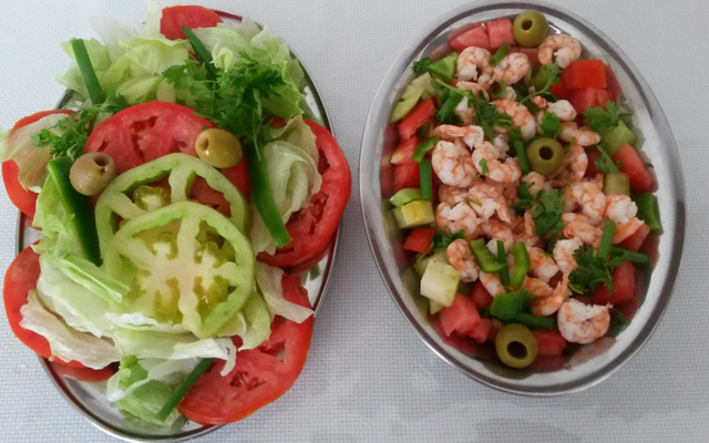 Salada de camarão