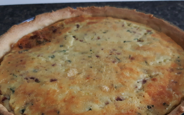 Quiche de alho poró com bacon