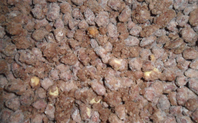 Amendoim crocante da Leca