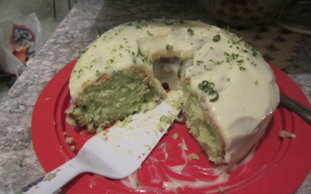 Bolo verde de limão