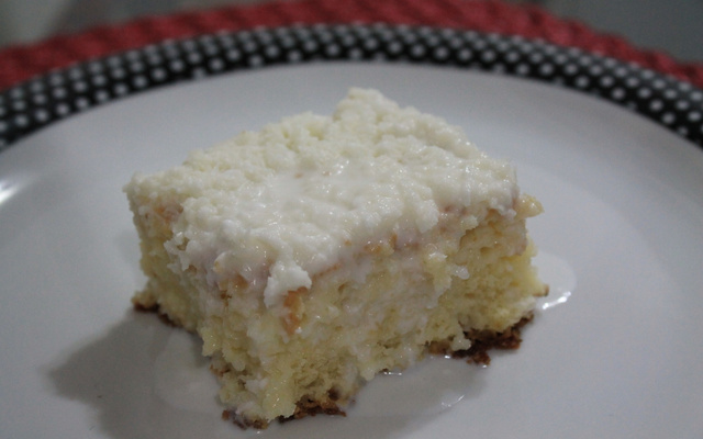 Bolo de coco gelado