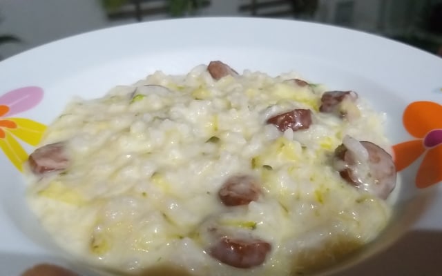 Risoto de abobrinha com linguiça defumada