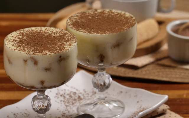 Tiramisù na Taça