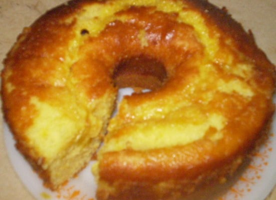 Bolo de laranja com casca