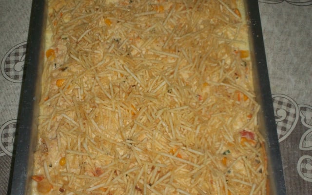 Fricassê com frango desfiado