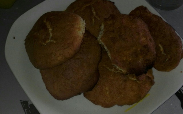 Bolacha  de trigo caramelizada com açúcar