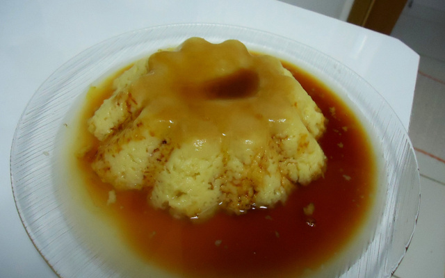 Pudim de pão no micro-ondas