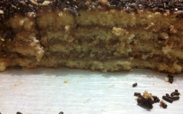 Pão-de-ló fácil e fofinho