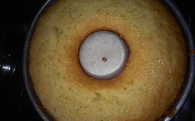 Bolo de laranja com casca da Júlia