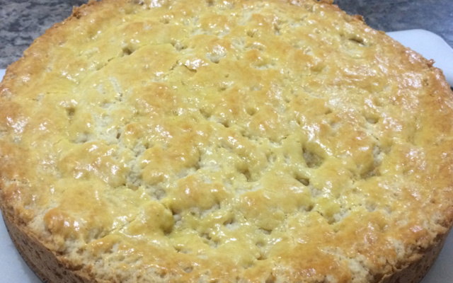 Torta de frango e requeijão com massa podre