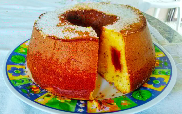 Bolo de fubá de massa cozida