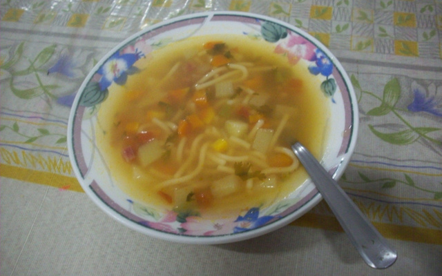 Sopa de legumes na panela de pressão