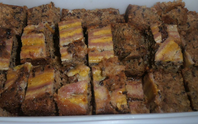 Bolo de banana sem farinha e sem açúcar