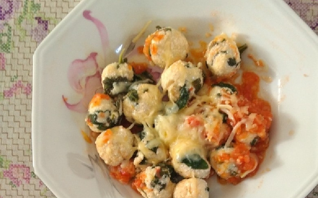 Nhoque de ricota com espinafre