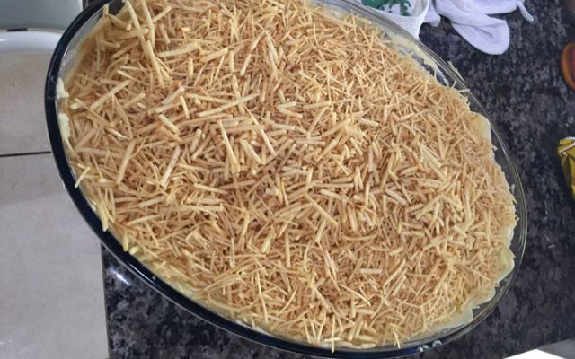 Batata recheada em travessa