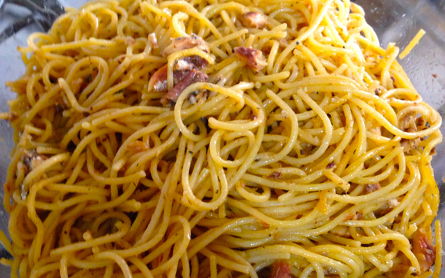 Macarrão Alho e Óleo com Sardinha