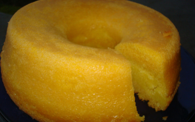 Bolo de fubá cremoso