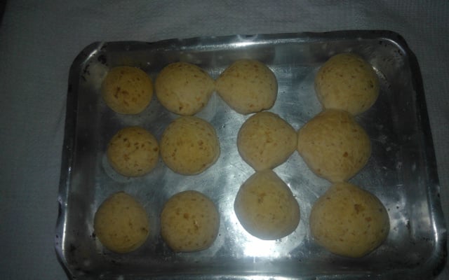 Pão de queijo fácil