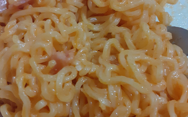 Miojo com queijo super rápido