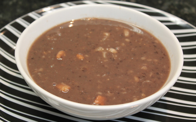 Sopa de feijão nutritiva