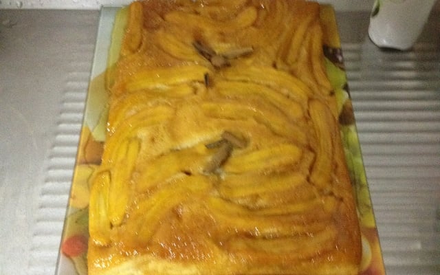 Bolo de banana com leite condensado