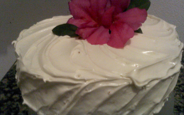 Bolo de maracujá com marshmallow