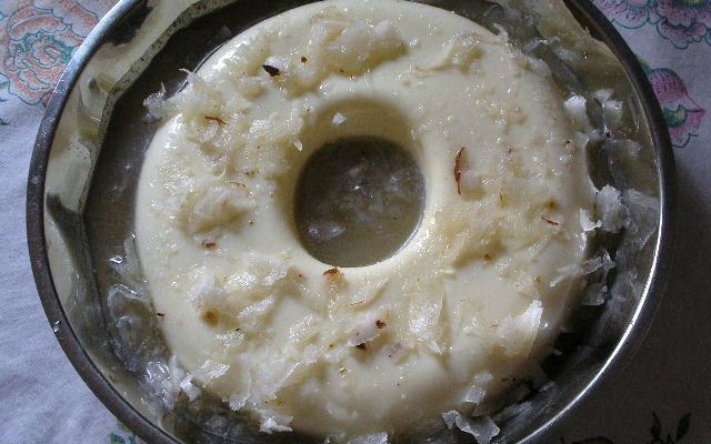 Pudim de geladeira com nozes