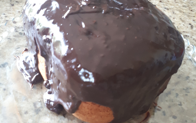 Bolo de cenoura na( máquina de pão)