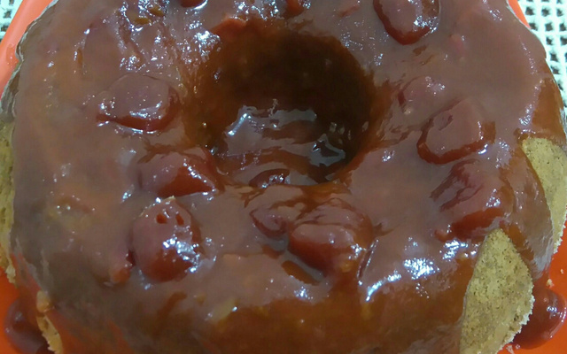 Bolo de fubá com goiabada