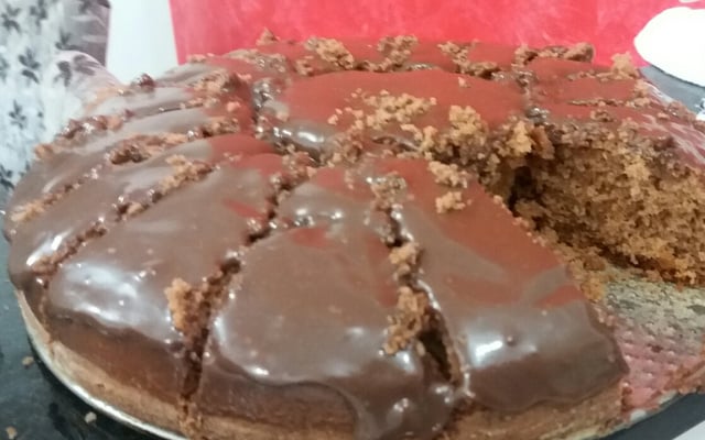 Bolo de iogurte e creme de avelã