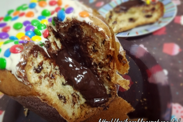 Panetone de chocolate recheado