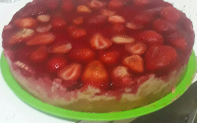 Torta gelada de morango