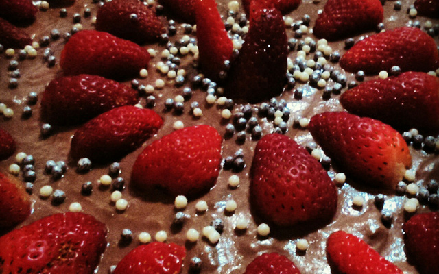 Pavê de morango com chocolate