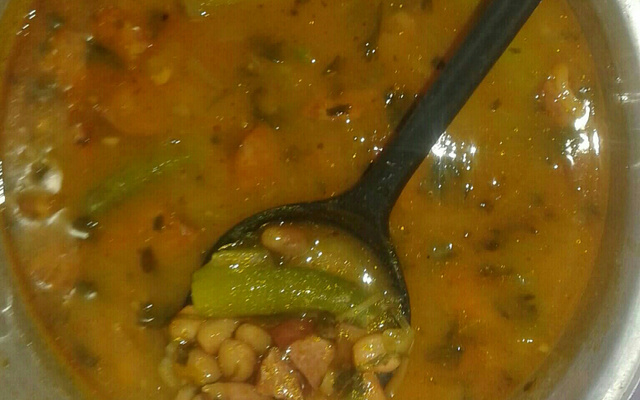 Feijão com Calabresa