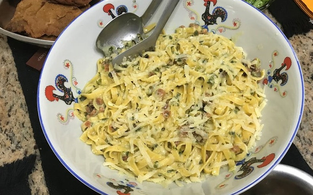 Talharim à carbonara