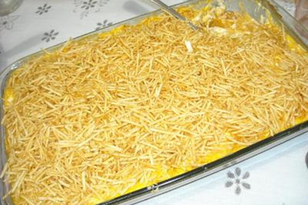 Picadinho de frango com requeijão ao forno