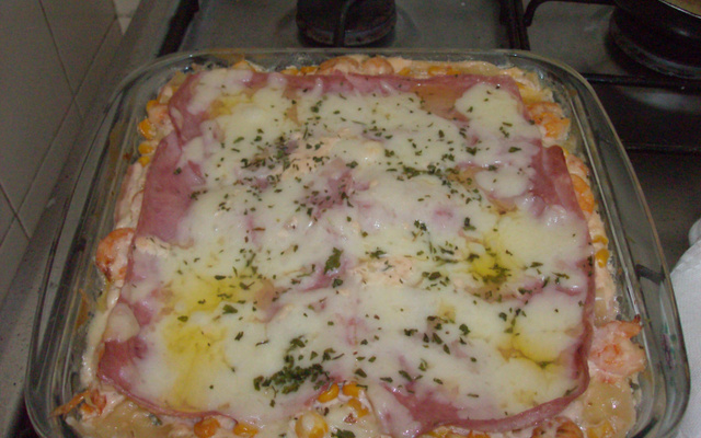 Lasanha de camarão com requeijão