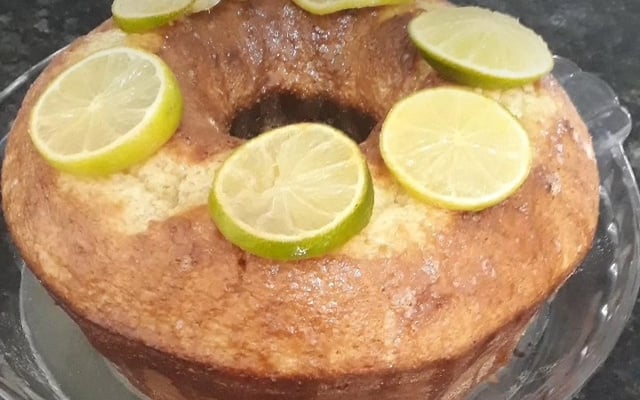 Bolo de limão