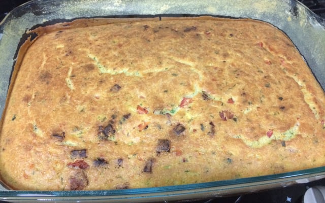 Torta de abobrinha com linguiça calabresa e bacon