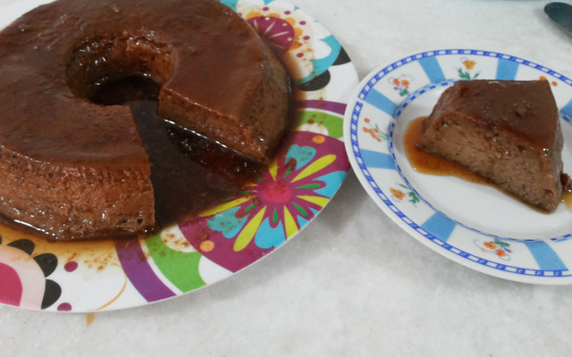 Pudim de chocolate e café